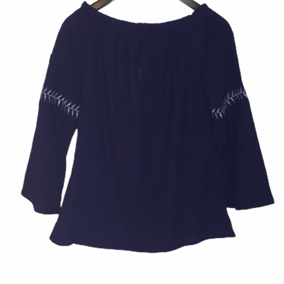 New Floral Embroidered Off the Shoulder Blouse Sm - Picture 6 of 8